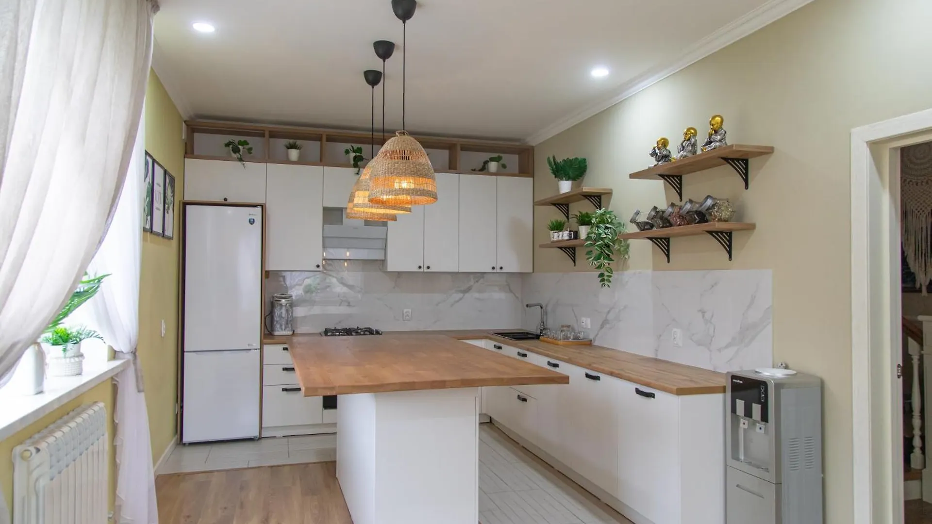 Vila Bali Dacha Almaty 0*,  Kazachstán